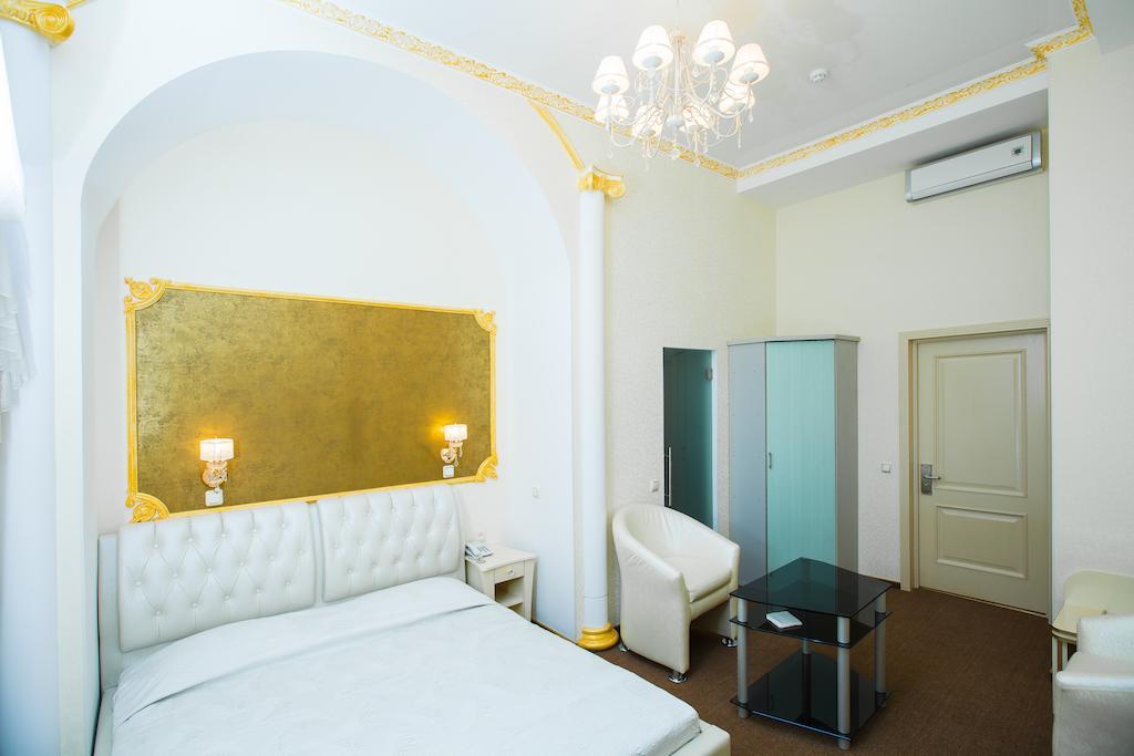 Lira Boutique Hotel Mogilev Bilik gambar